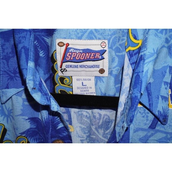 Reyn Spooner UCLA Bruins Hawaiian Shirt Men’s Large Blue 100% Rayon EUC - Picture 3 of 15